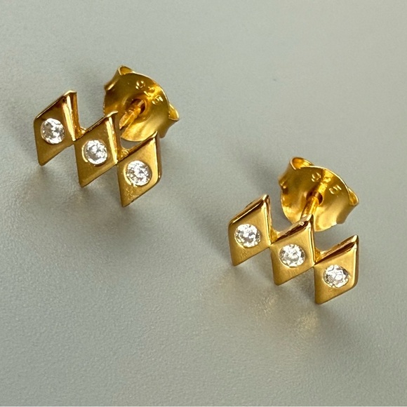 14k Gold Vermeil Geometric Earrings with Dazzling Gemstones - Picture 9 of 12